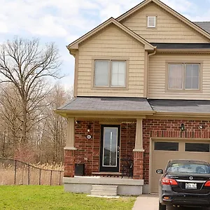 https://quiet-and-beautifull-home.niagara-fallshotels.com
