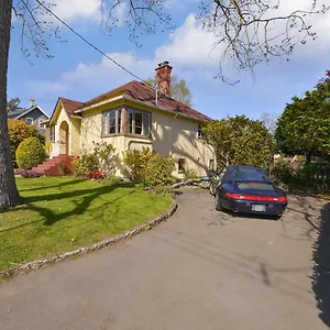 https://oak-bay-village-villa.hotels-victoria.net
