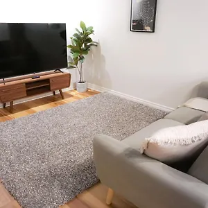  Apartment Cozy In Ahuntsic With Free Parking And Near Metro Station