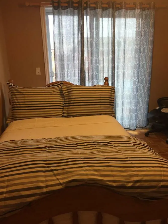 Water View Apt Near Downtown& Airport Apartment Montreal Canada